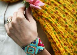 سوزن دوزی بر روی پارچه کتان
