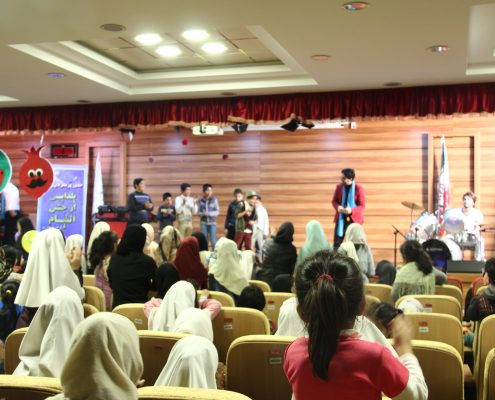 یلدا در کوچه‌های فقر در پاکدشت